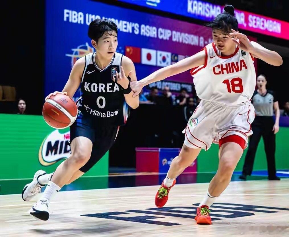 【U18女篮亚洲杯｜37分大胜！中国女篮106-69韩国，拿下季军】10月10日，U18女篮亚洲杯季