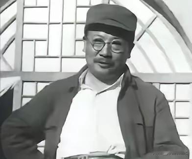 1943年，一个叛徒找到了李克农，说他已经知道错了，请求李克农给他一个机会，李克