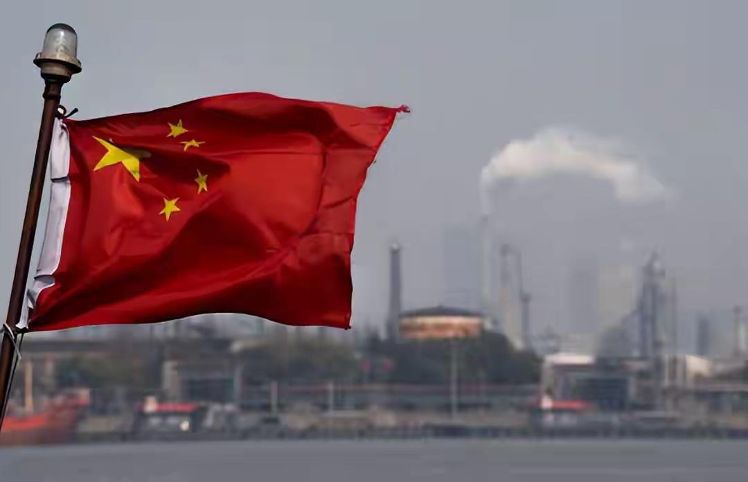 中国砍断美式长臂管辖！美媒集体破防，霸权制裁彻底失效中国正式砍断美式长臂，美