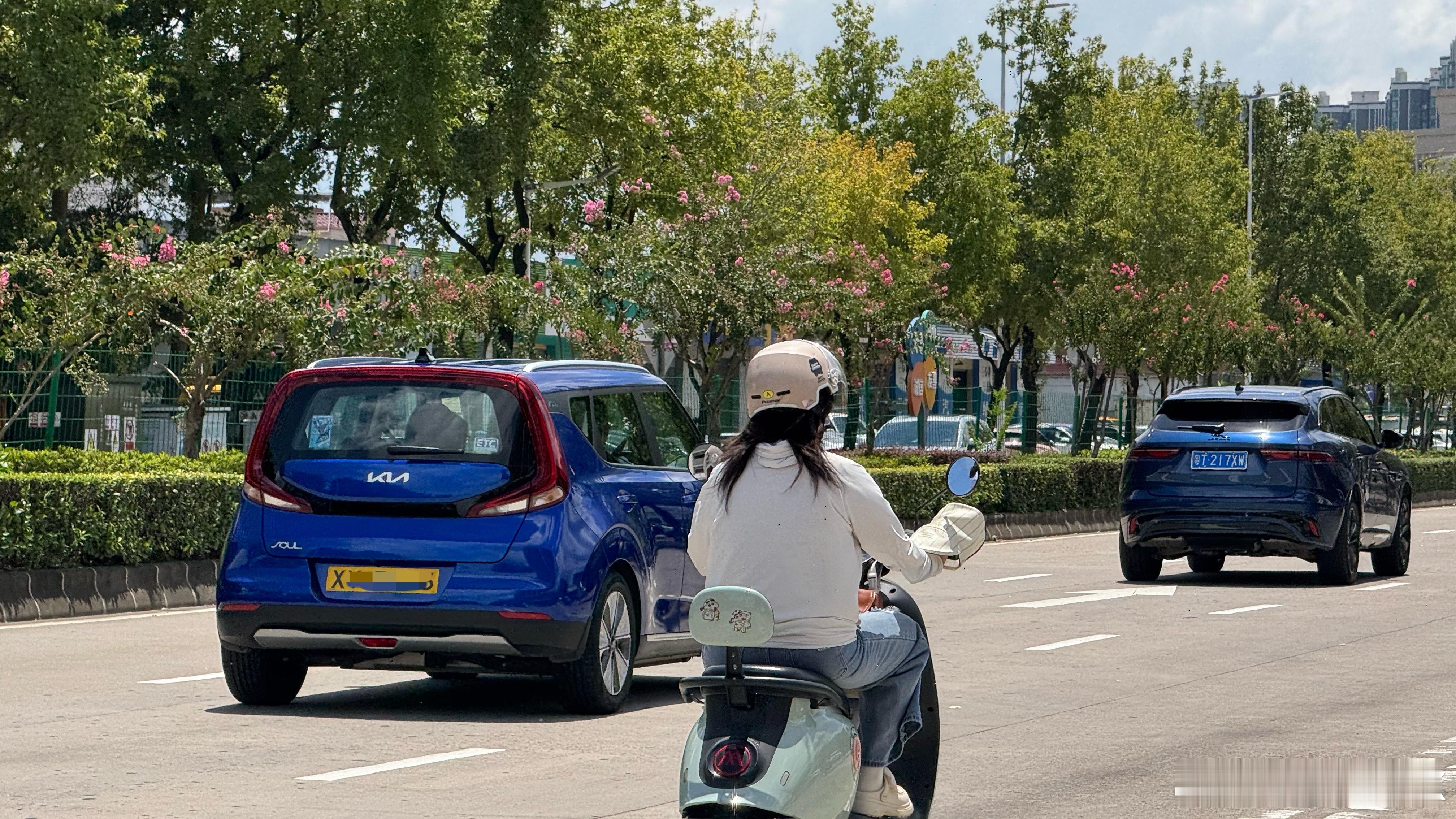 久违的起亚Soul秀尔曾经的方盒子家用车​​​