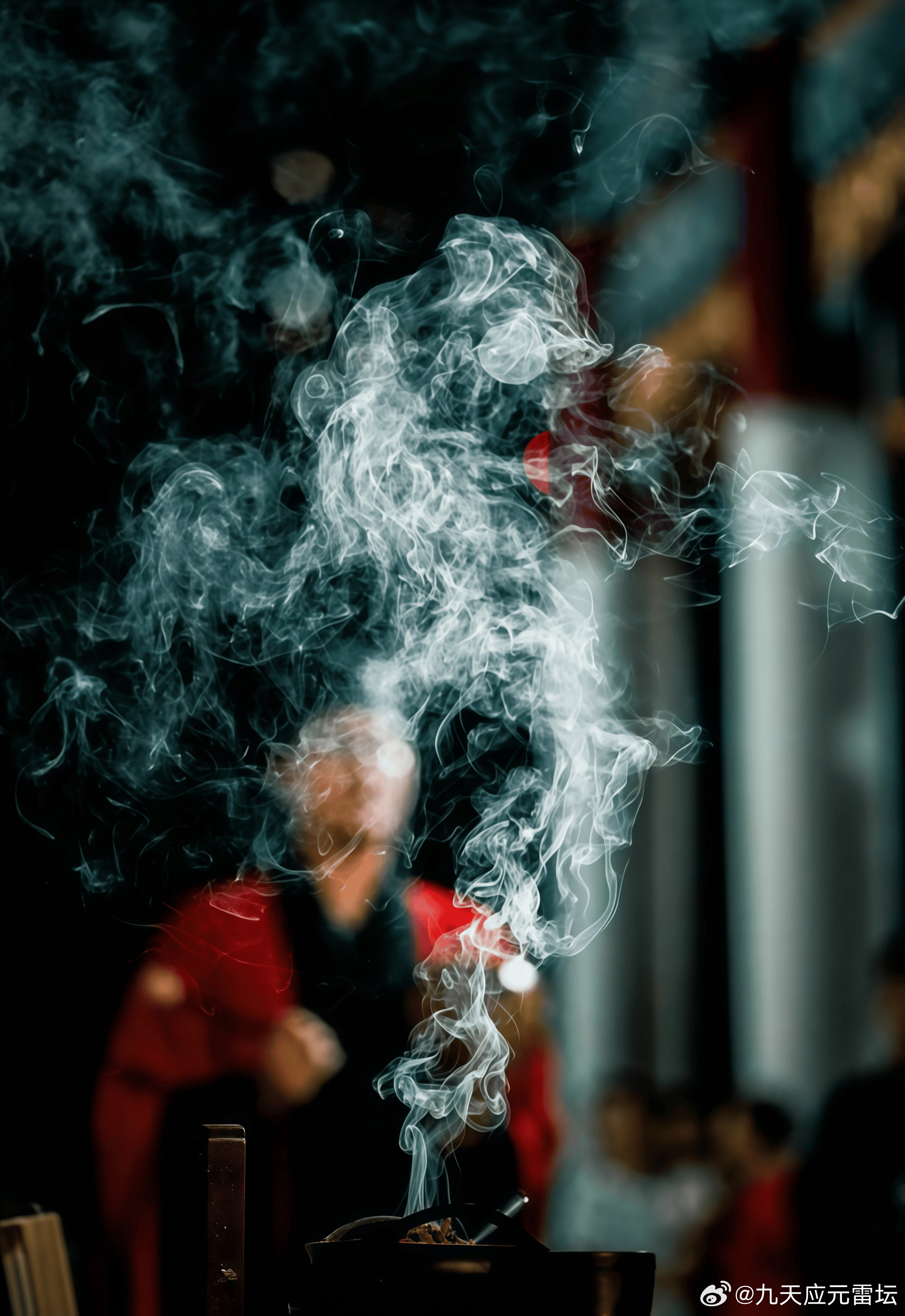 道教咒语|敕长生符咒！太上高明，元始监真。五老上帝，赤书玉文。拔赎一切，宿对