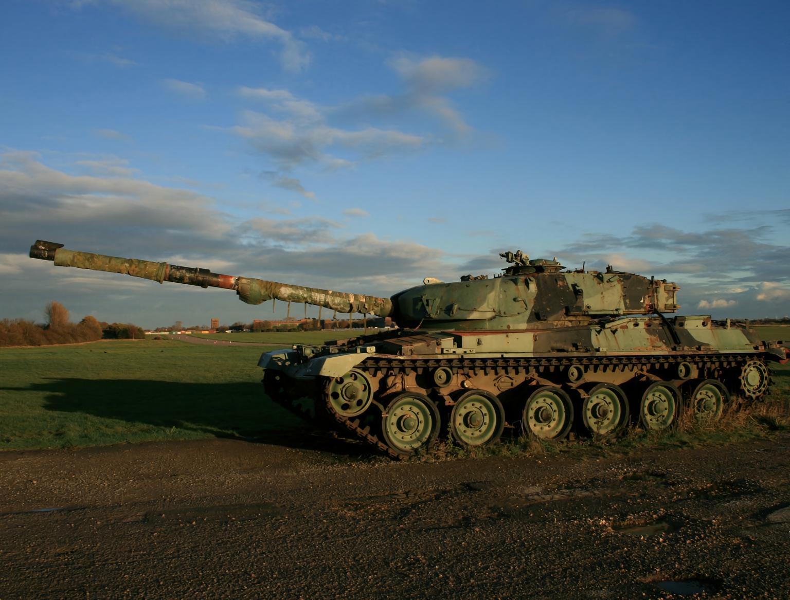 英国“酋长”主战坦克“酋长”（Chieftain）坦克是英国于20世纪50年代末