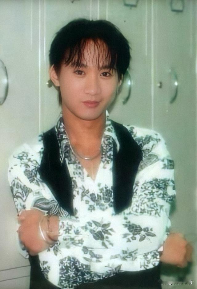 黄家驹有个外号大家知道是什么吗？黄家驹毋庸置疑是Beyond乐队中的灵魂人物