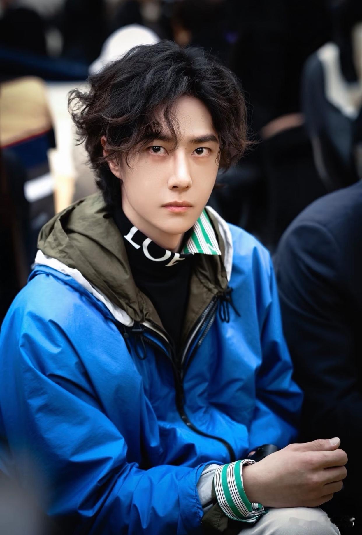 1.王一博并不缺影视邀约，只是选戏标准严苛，贴合自身期待的优质剧本十分稀缺。2