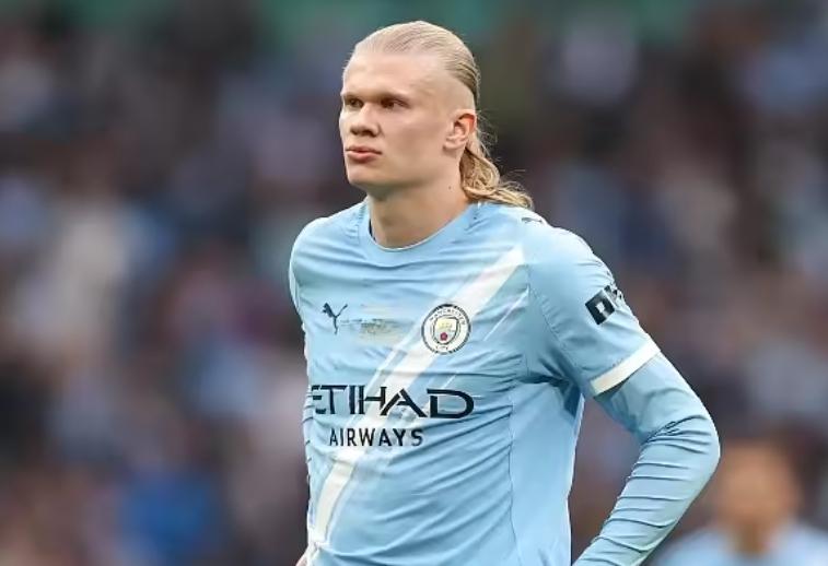 欧洲转会新闻！★难言之隐！哈兰德在国家队休赛期间，秘密前往巴塞罗那拜访了瓜迪