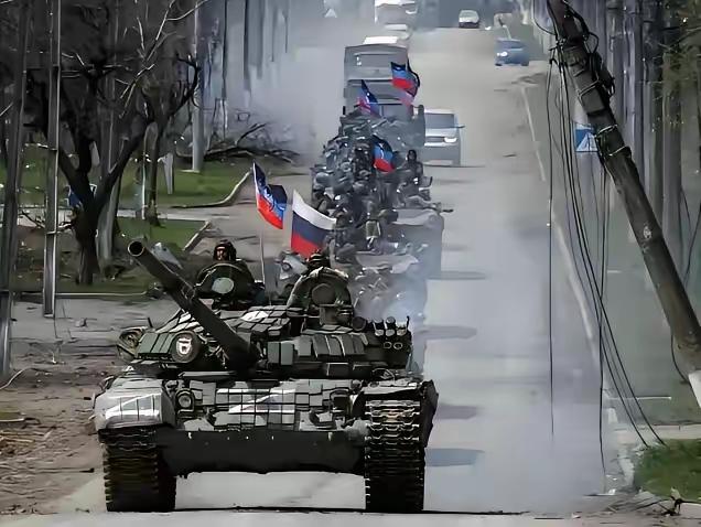 俄军跟解放军的差距在哪？就这么说吧，假设换成解放军来打这场俄乌冲突，这场仗根本拖