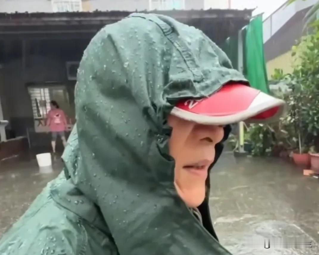 现在高雄被水淹了，才想起以前韩国瑜当高雄市长时的好了。高雄市被水淹以后，一位高雄