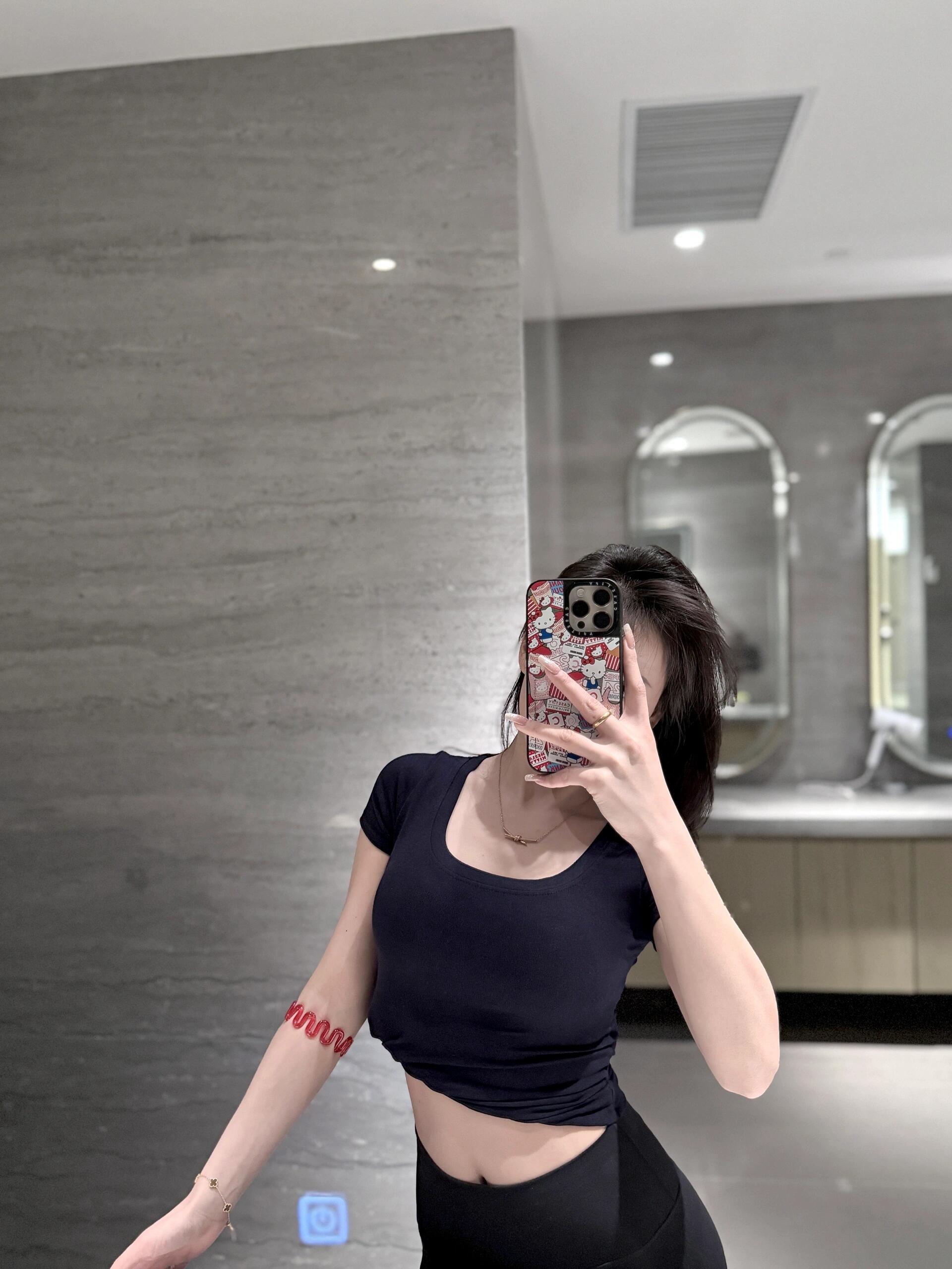 简单的事情每天做它就会变得不简单最近很喜欢的一句话“比起好看更喜欢自己充满生