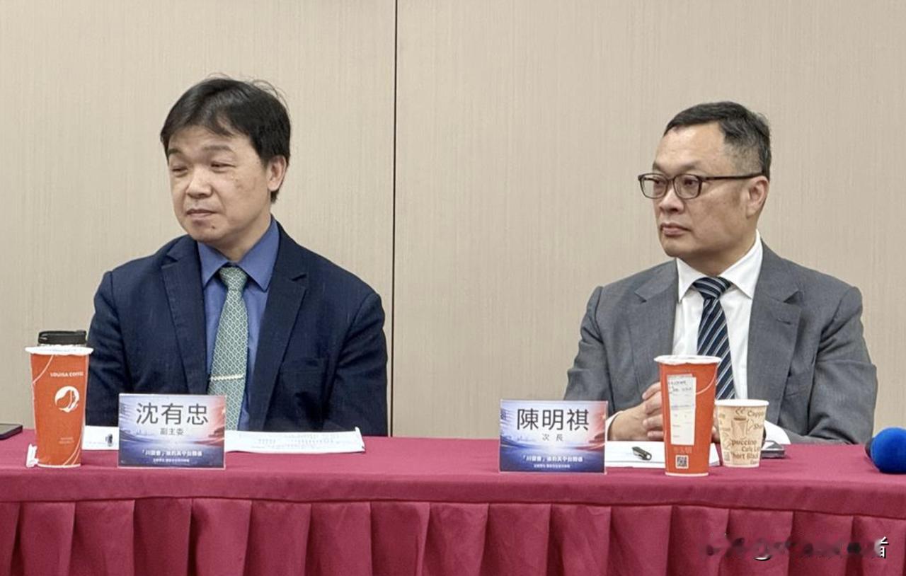 一张垃圾桶照片，让台湾省兴奋成这样？真的夸张了这两天，一张垃圾桶照片，配上“