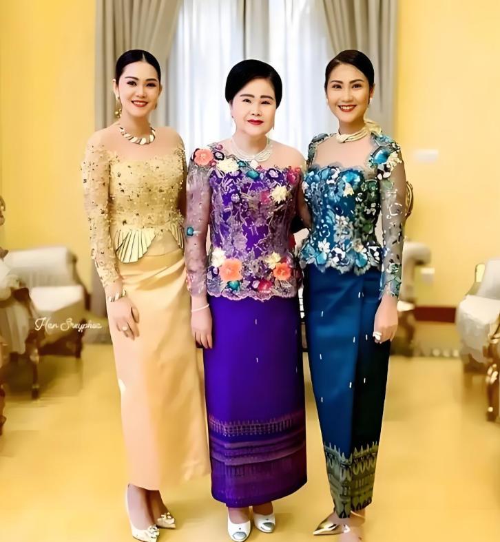 柬埔寨不富裕，但是洪森一家绝对富。小女儿洪玛丽，豪宅占地8000平，衣帽间300