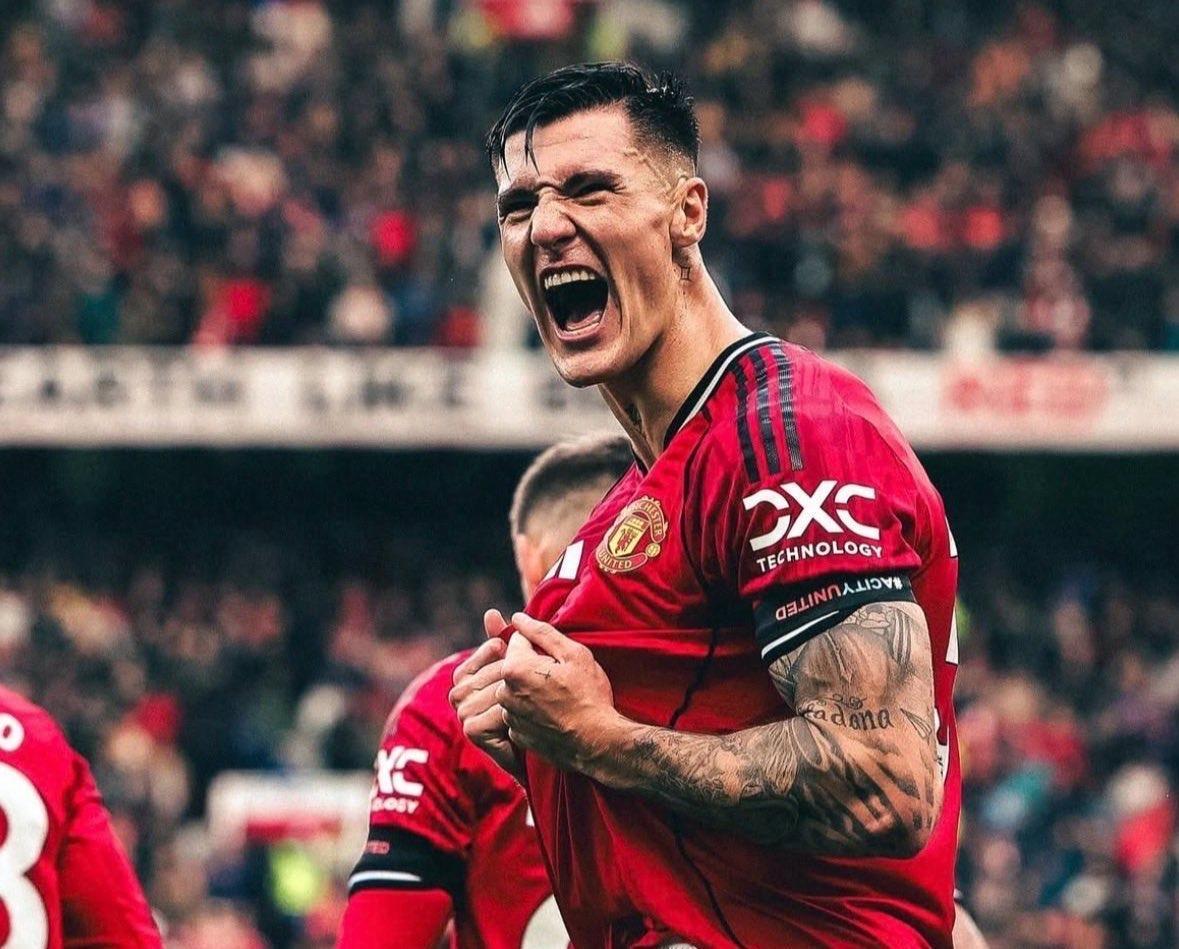 曼联方面只是说伤不重，但是没有明确消息说停几场[？？？]🔴本杰明·塞斯科在