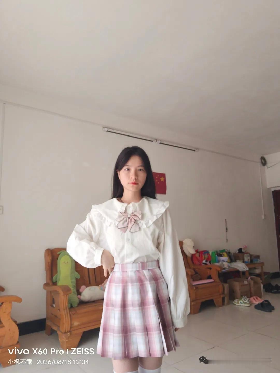 这姑娘的裙子真好看！
