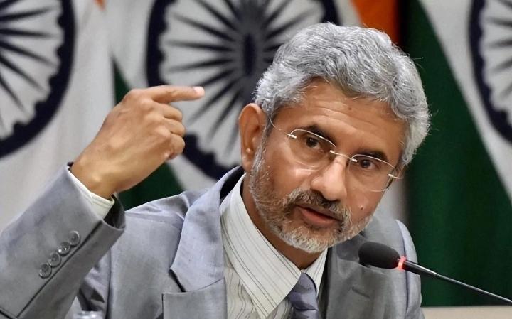 印度上上下下总有一种习惯，就是强行把中国拉低到和自己同一水平线。