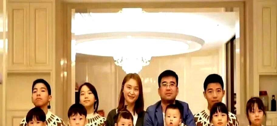 身价450亿的赵万龙，33岁就有了9个孩子，他给了孩子最好的物质条件，家里196