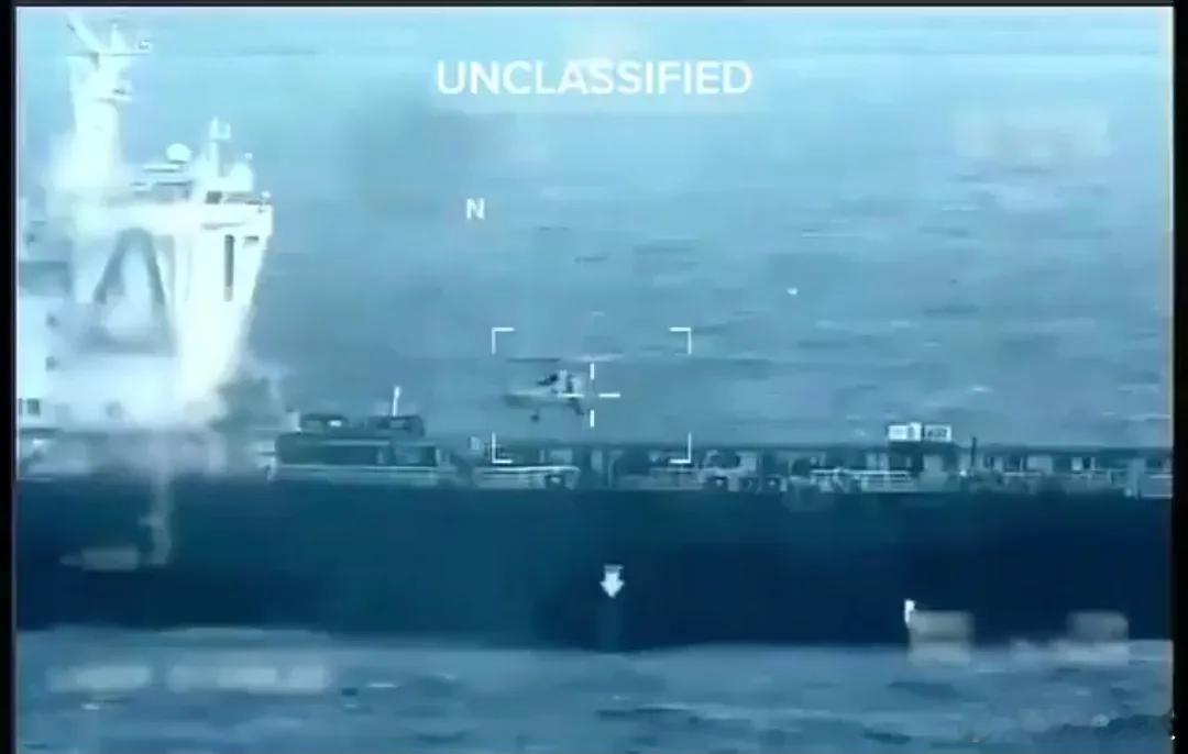 台媒：美国扣委内瑞拉出口中国石油了。这个新闻外媒已经证实。外媒说，美国在委内瑞拉