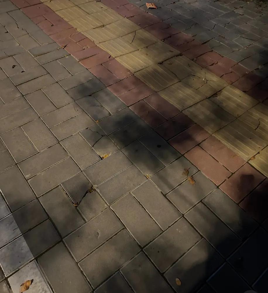 跟男朋友的架，是从一句“彩礼买家电”的玩笑炸开的。他爸妈想让我们婚后做生意