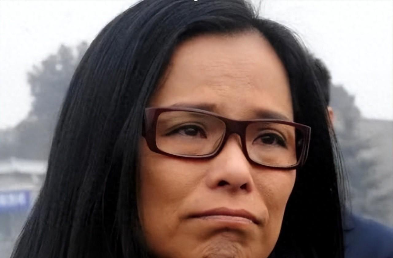 62岁韦唯现状：脊柱断裂已恢复，前夫已死，两个混血儿子回国相伴她八岁就登台唱歌