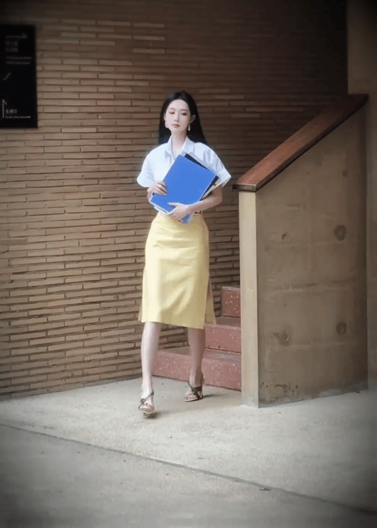 孟子义回归现偶孟子义时隔六年回归现偶看完官宣只想说一句：终于等到你！孟子义时隔
