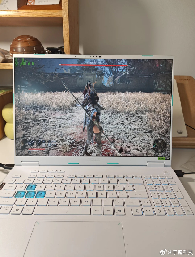高人气明星游戏本—华硕天选6Pro再推高性价比新配置，全新英特尔酷睿Ultr