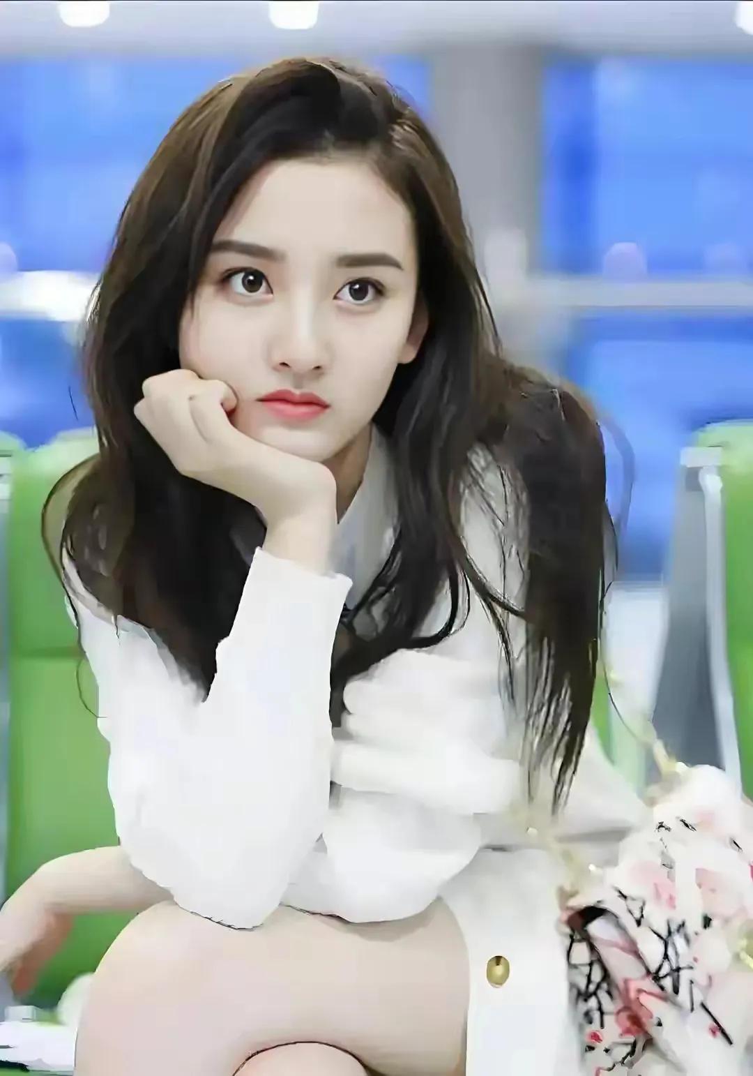第223微宋祖儿：灵气少女很可爱，但人总要长大啊…一个女孩，童星出身，慢慢的