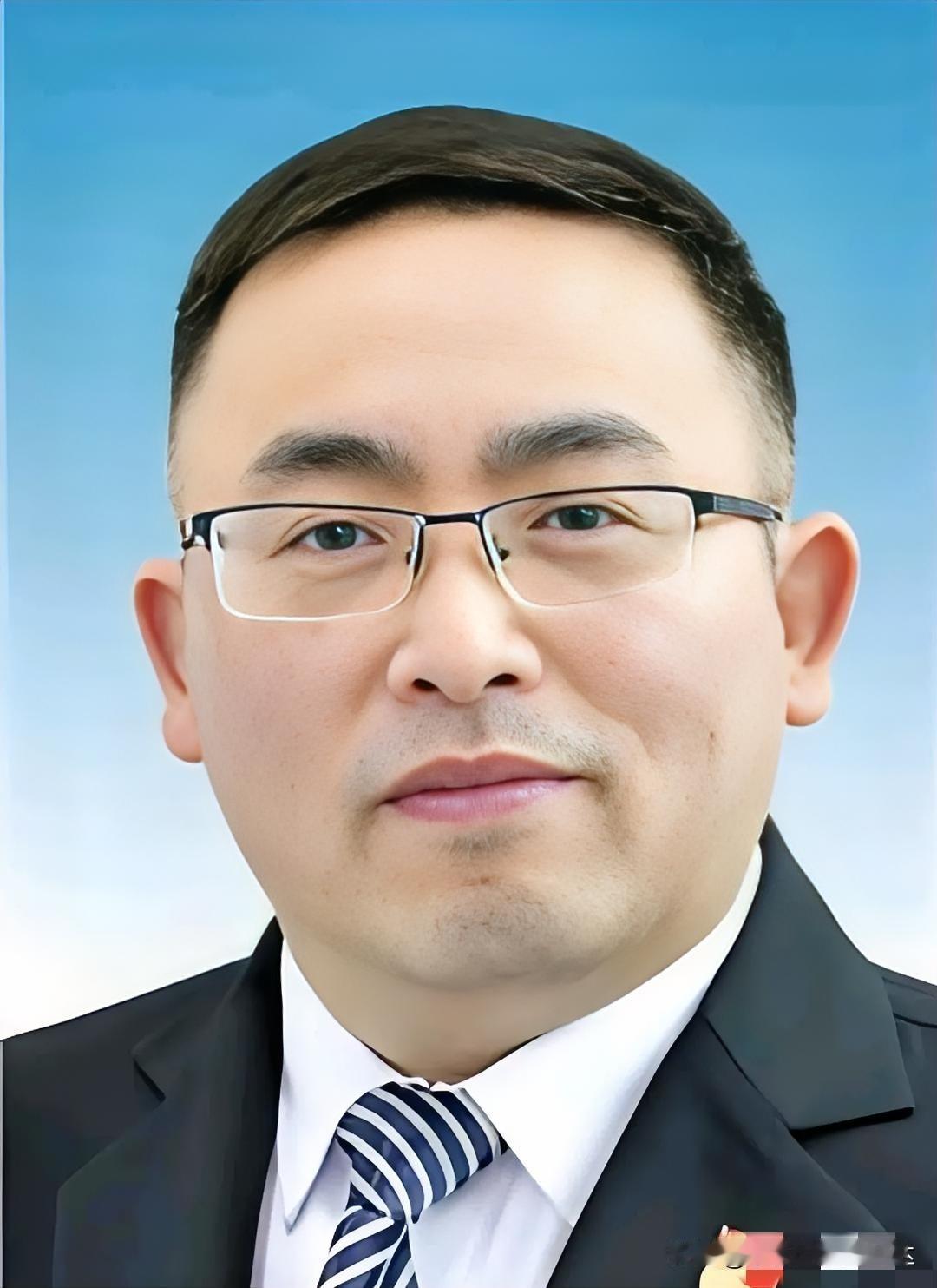 这瓜真是越吃越惊心，网友这波“破案”能力太绝了！原来2001年把那幅《江南