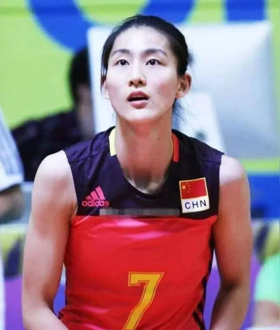 刁琳宇、王梦洁都入选了新一届中国女排的集训大名单，不过从刁琳宇和王梦洁的年龄和身