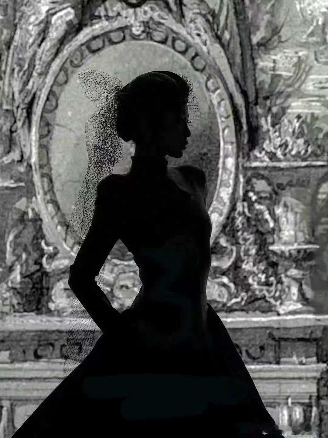 虞书欣复古名伶赫本风虞书欣复古名伶赫本风，真的是觉得好美啊，完全就好像油画里面