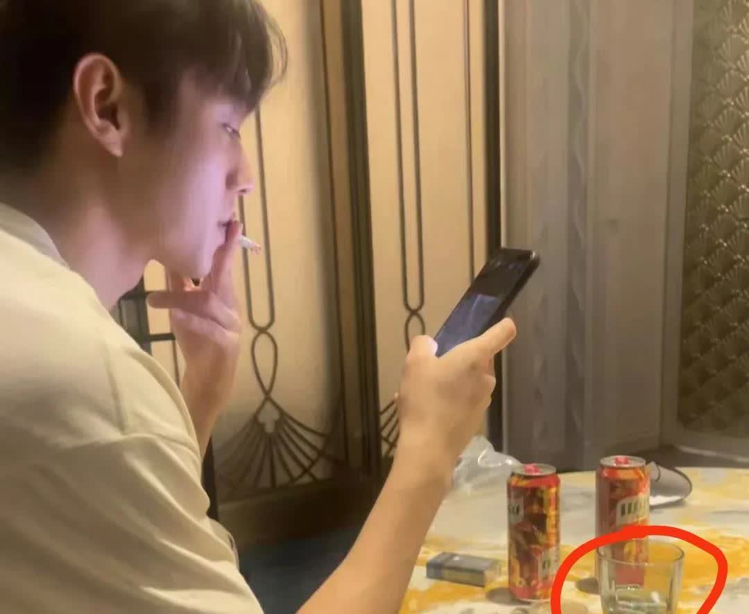 许凯的瓜保不保真我不知道我只知道，以后酒店的杯子真的不能用了！看到许凯这