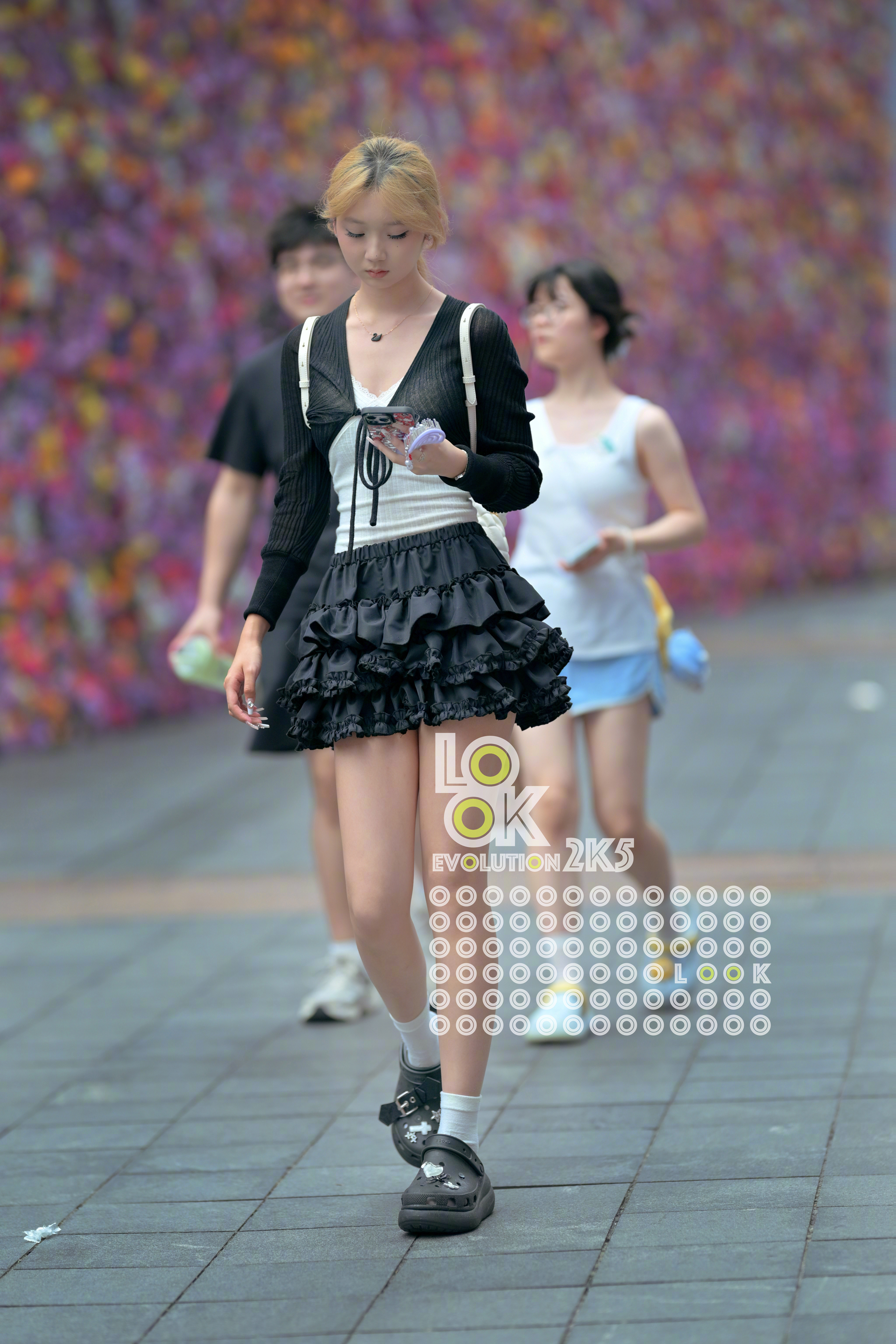 大家似乎都喜欢洞洞鞋可我不喜欢脚汗穿着不舒服​​​