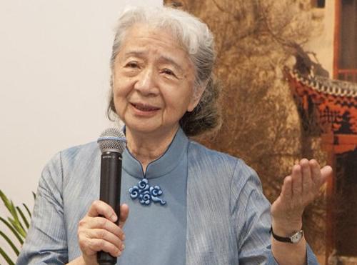 1945年，陈芝秀扔下年幼的孩子和丈夫常书鸿，跟着下属私奔了，过了几十年，她和女