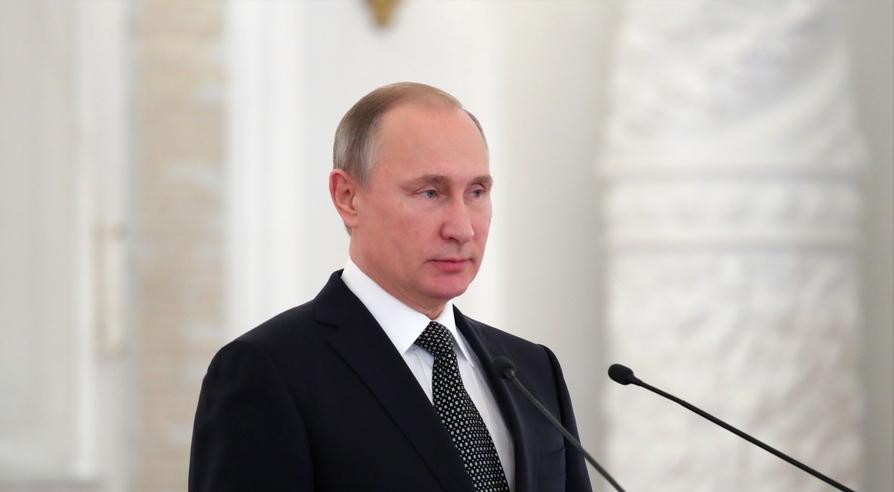 普京一句话，把美国给整不会了。这事儿太有意思了。普京直接撂下狠话，谁敢给乌