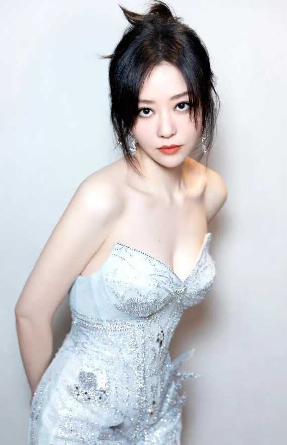 分享张靓颖的魅力写真集续集