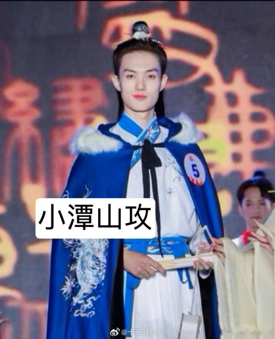 表面看李维嘉马栏山这两个攻简直非人哉但如果你想起节气是一个广西籍伪香港人又不得不直呼选角妙啊​