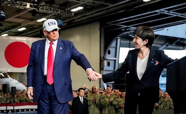 日本民众现在会怎么看待高市早苗？10月28日她和特朗普会晤的全程，被网友调侃