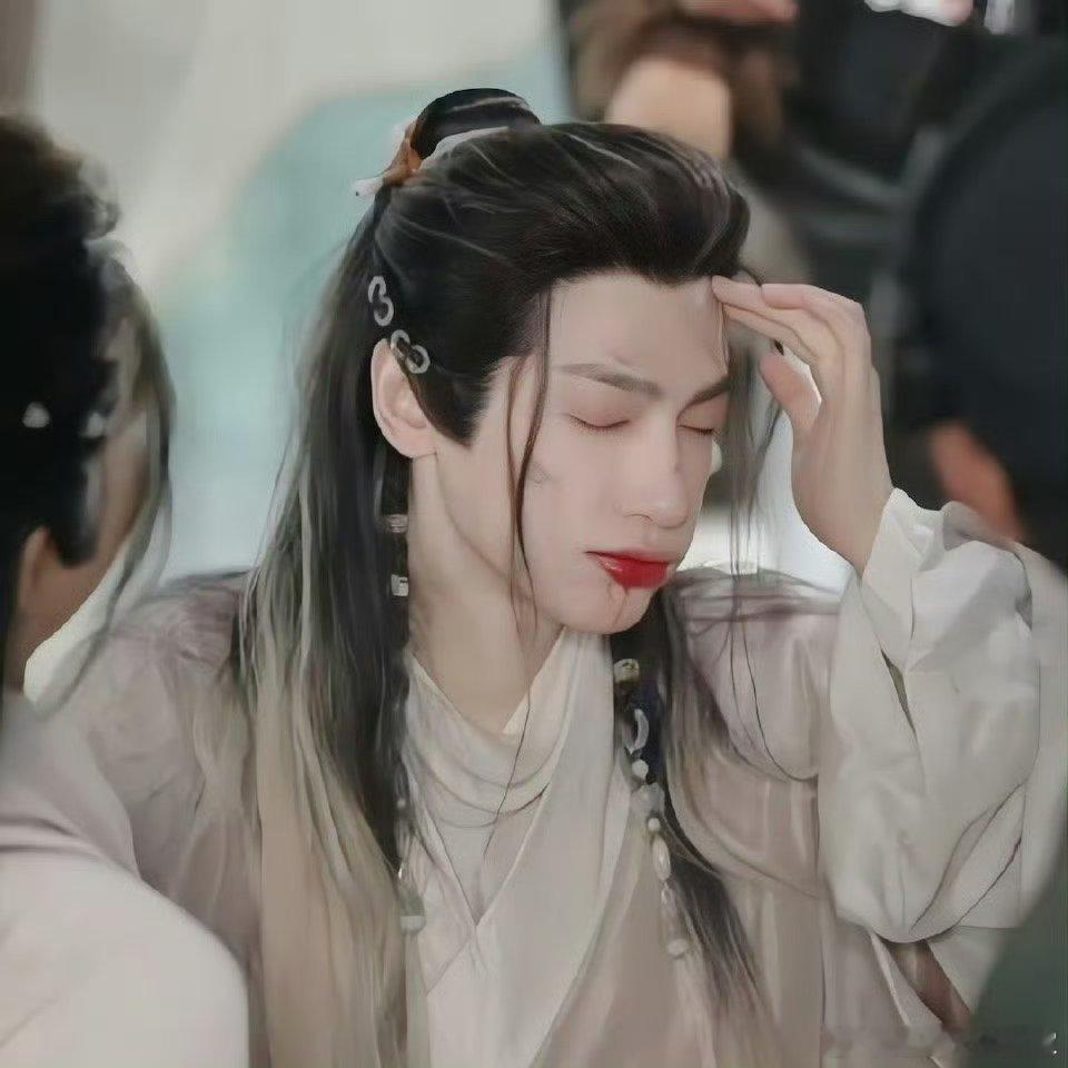 古言三巨头罗云熙就这么人抬ip，把ip发挥的有效率提到最大化百分之二百