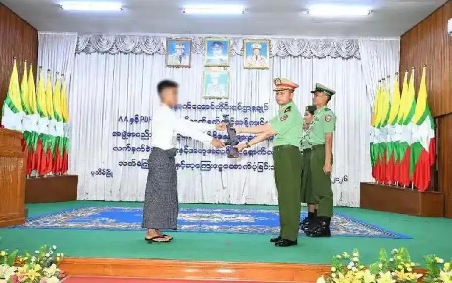 今年以来，有好几支反政府武装士兵向缅甸国防军投降，是不是说明缅甸战局已发生了微妙
