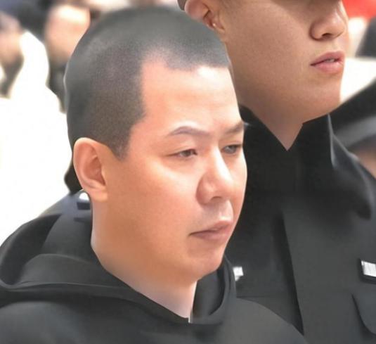 豪车接风的山西黑老大，终究栽在了自己老婆手里2013年太原高速口的名场面，