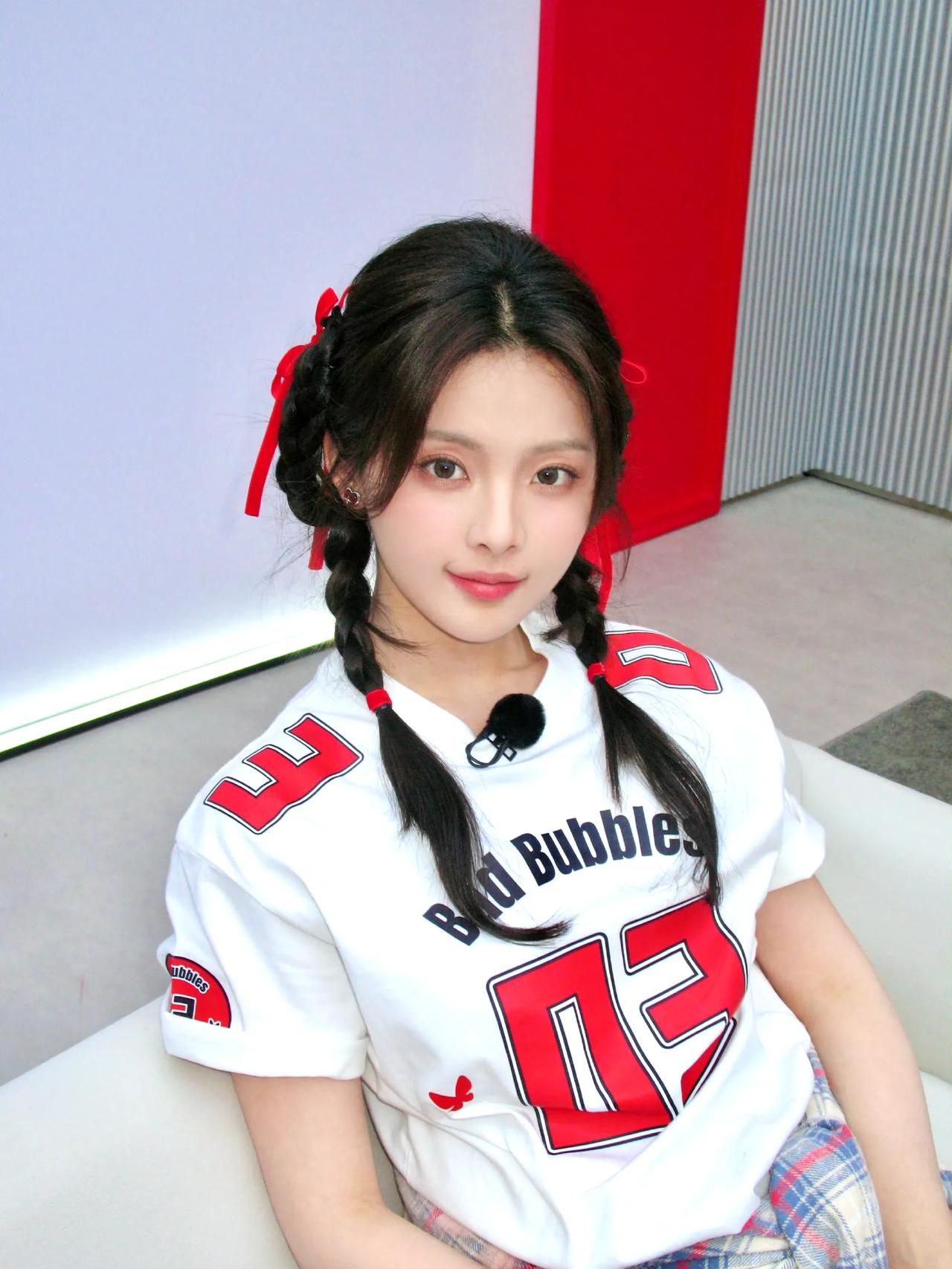好可爱的超越妹妹[滑稽笑]杨超越娱乐