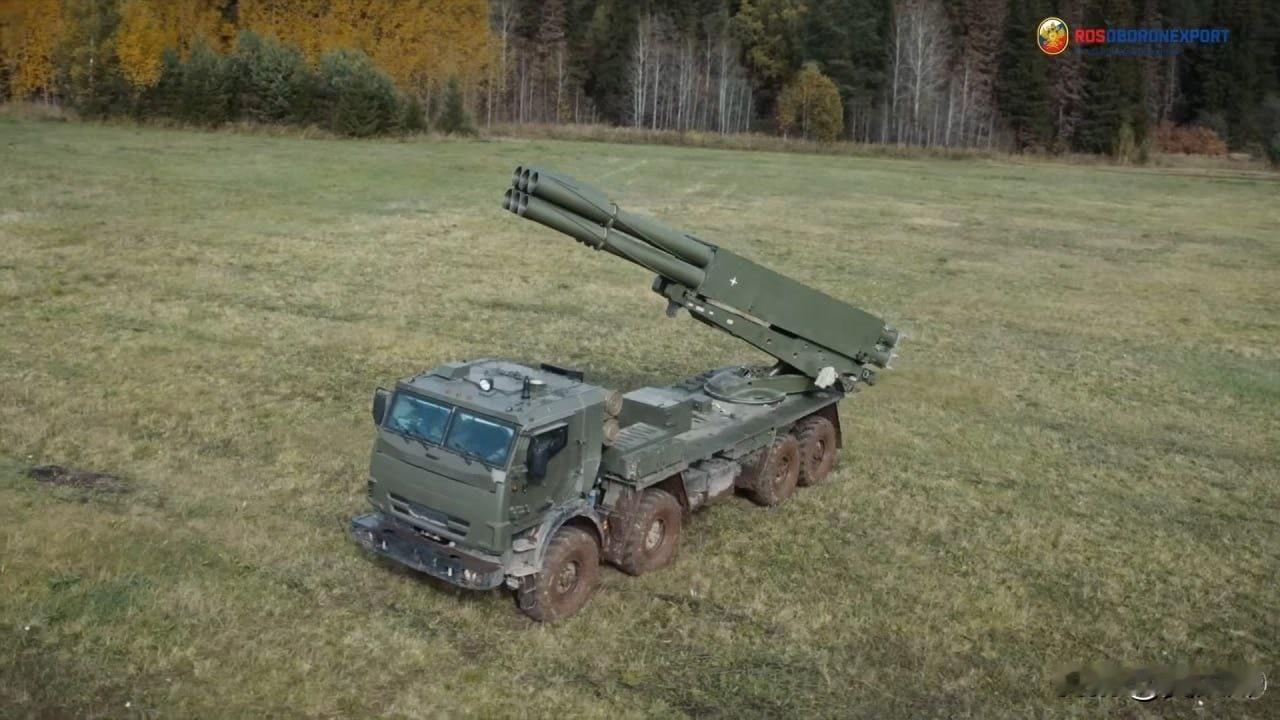 俄罗斯向战场投入俄版海马斯远程火箭炮俄罗斯官媒正在大力宣传“萨尔玛”新型多管