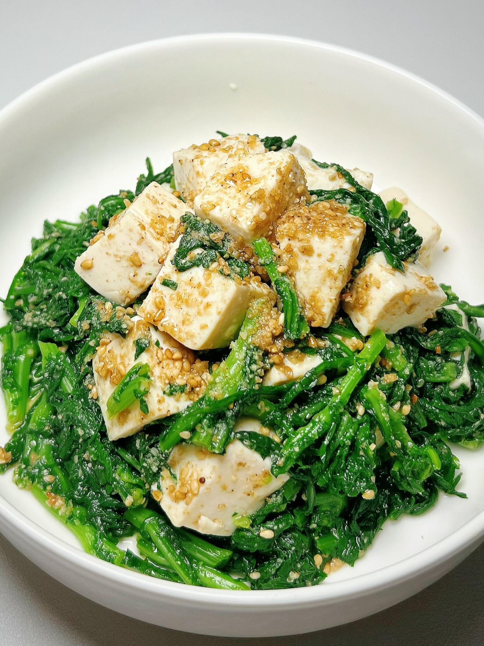 减脂党狂喜🔥这道茼蒿拌豆腐，低卡清爽香到迷糊！家人们！减脂期嘴馋又怕胖的，一