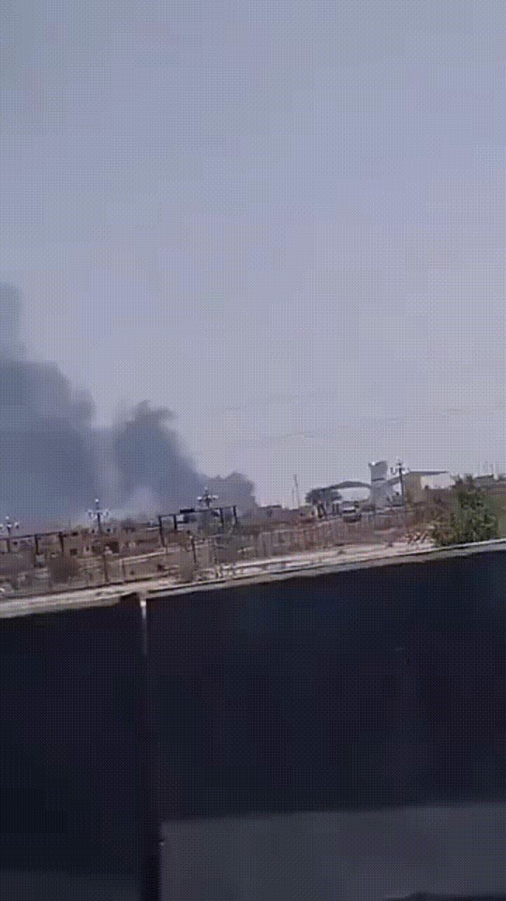 【印军用导弹打击巴空军基地得手】位于巴基斯坦南部信德省的博拉里空军基地