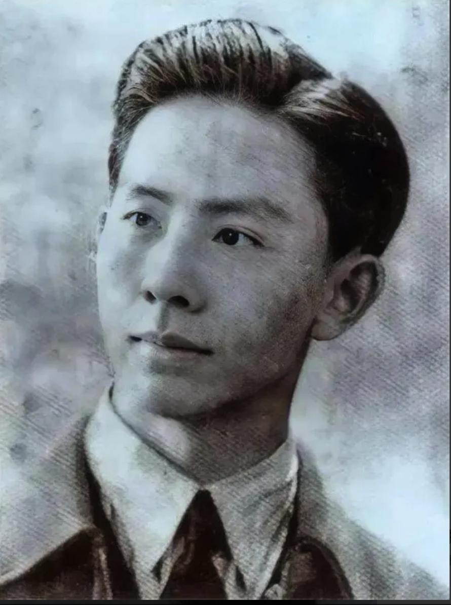 1948年，云阳地下党盛超群被捕受刑，为保命供出名单。特务头子见足足12个名字狂