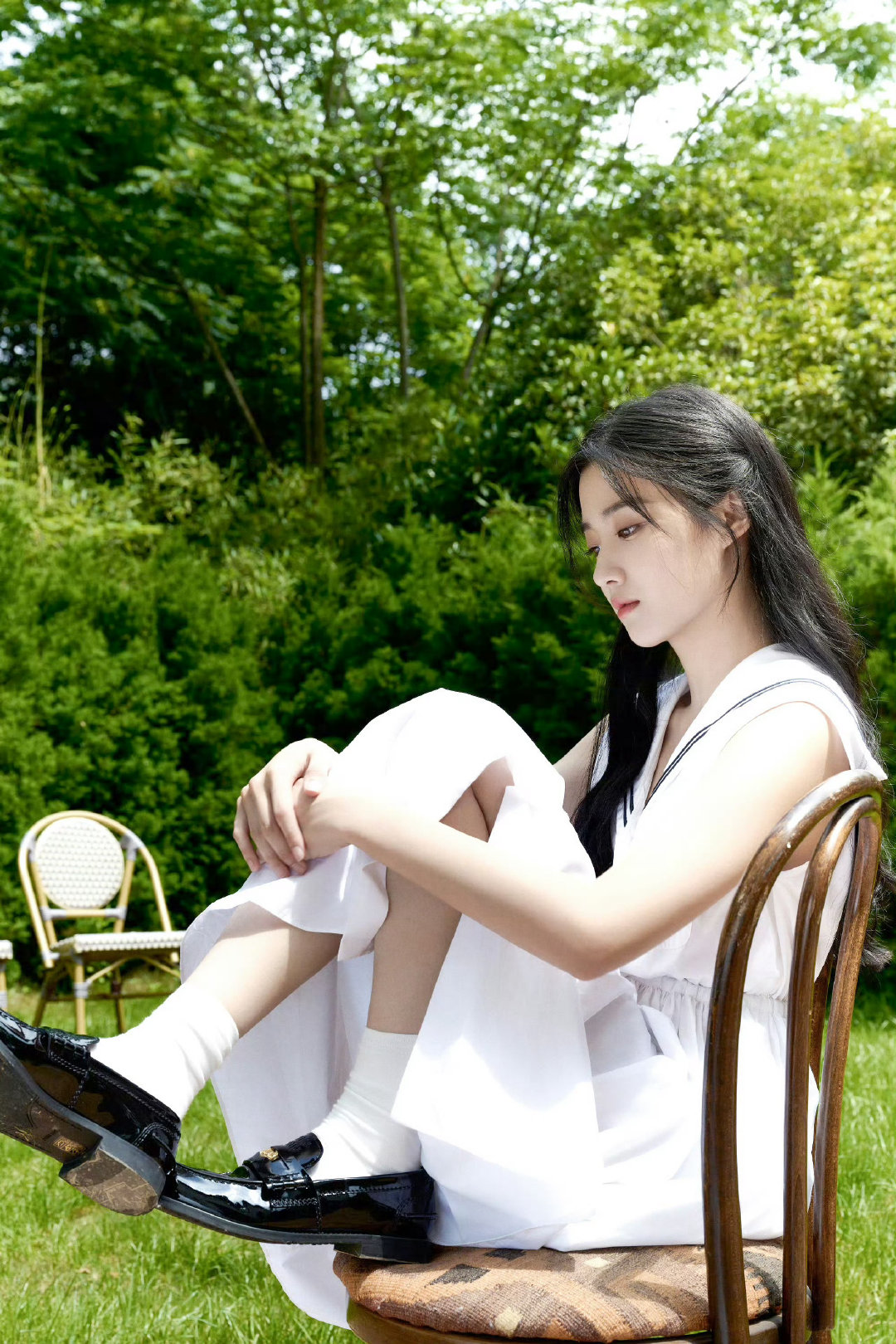 #卢昱晓##卢昱晓#允许偶尔的停滞，像冬天的树一样。​