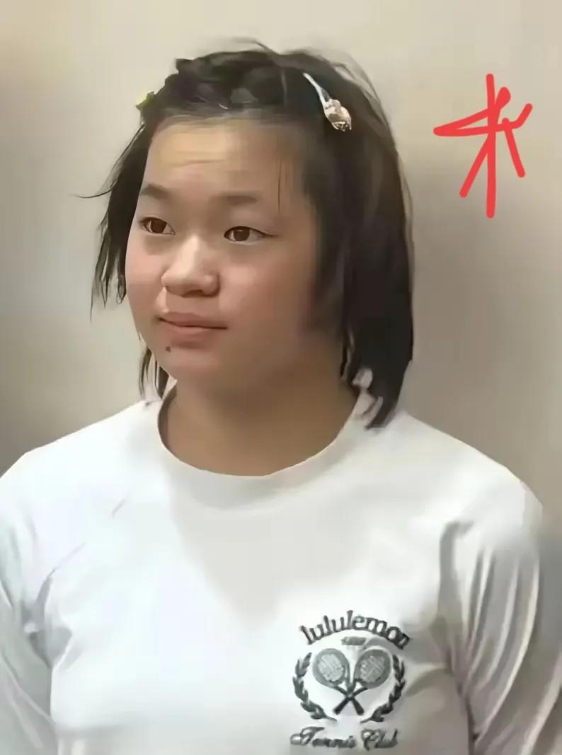 很多人说全红婵再也回不到从前了，说他胖了也懒了。有网友更是直言不讳说：她平时吃