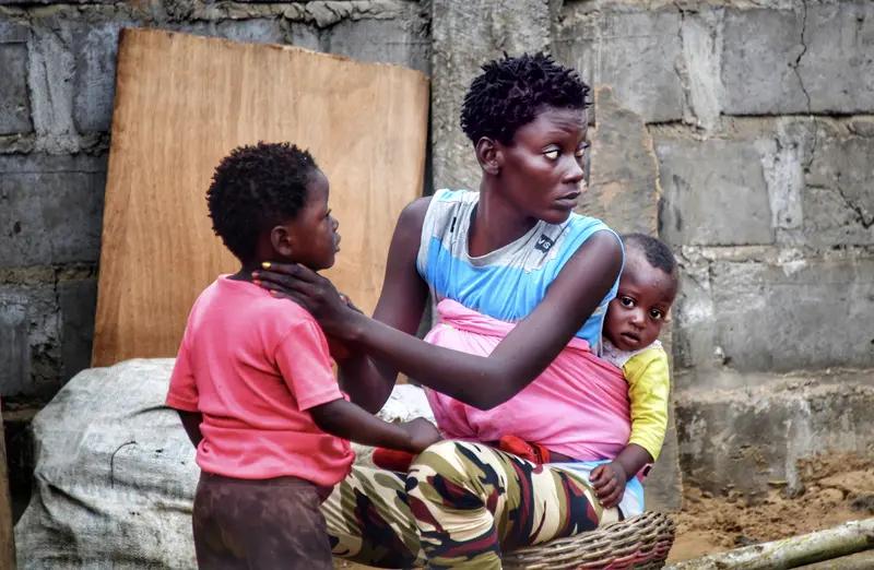 触目惊心！刚果矿难200多人惨死，你的手机可能沾着他们的血家人们，刷到这条