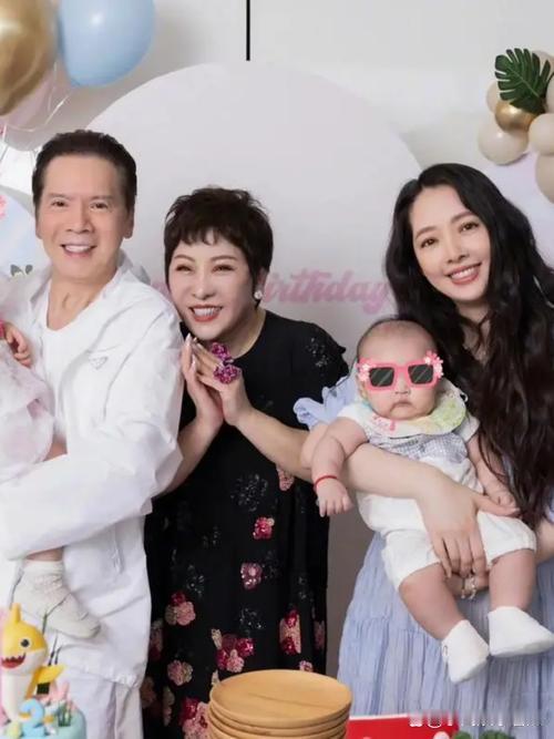 郭碧婷近日向向太提出意见。孙女每年生日都有奶奶到场庆贺，可孙子过生日，向太始终缺