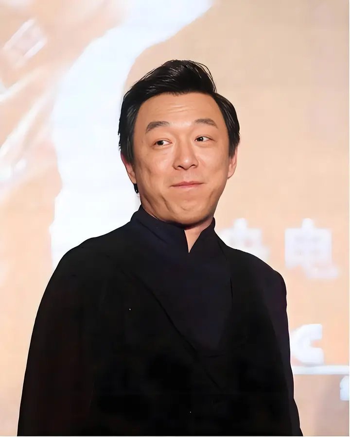 孙怡自爆澡堂搓澡妙招！进门先敷面膜，黄渤当场笑出眼泪在综艺《喜剧之王单口季》的录