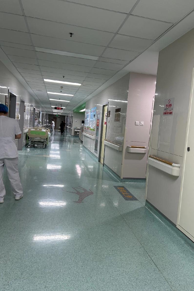 做了手术后，只剩一口气的十二指肠癌症患者，还需要送医院抢救吗？我老公的亲大伯，