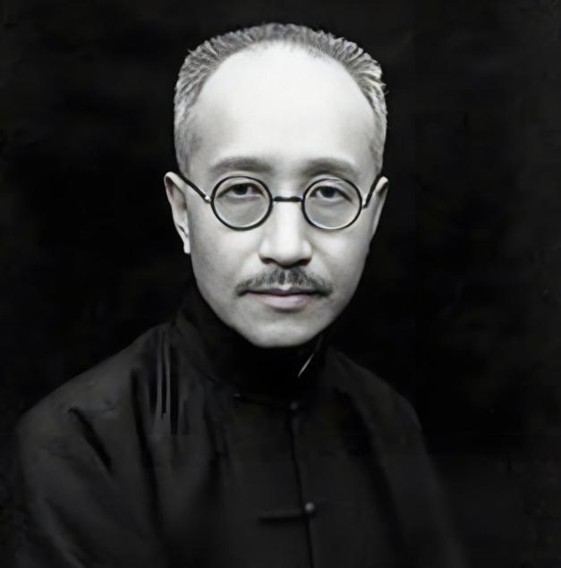 1924年，上海霞飞路公馆里，章士钊刚把交际花奚翠珍接进门，原配吴弱男就带着三