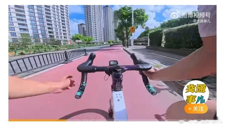 小弟说，哥，割大哥炒股亏大了，怒，闭嘴，不要叫哥。。叫兄。。升。。​​​